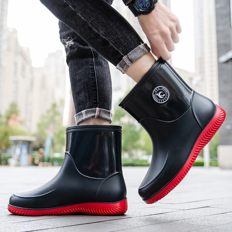 Men'S Shoes Water Resistant - Herren-Regenstiefel bis zur Mitte der Wade.