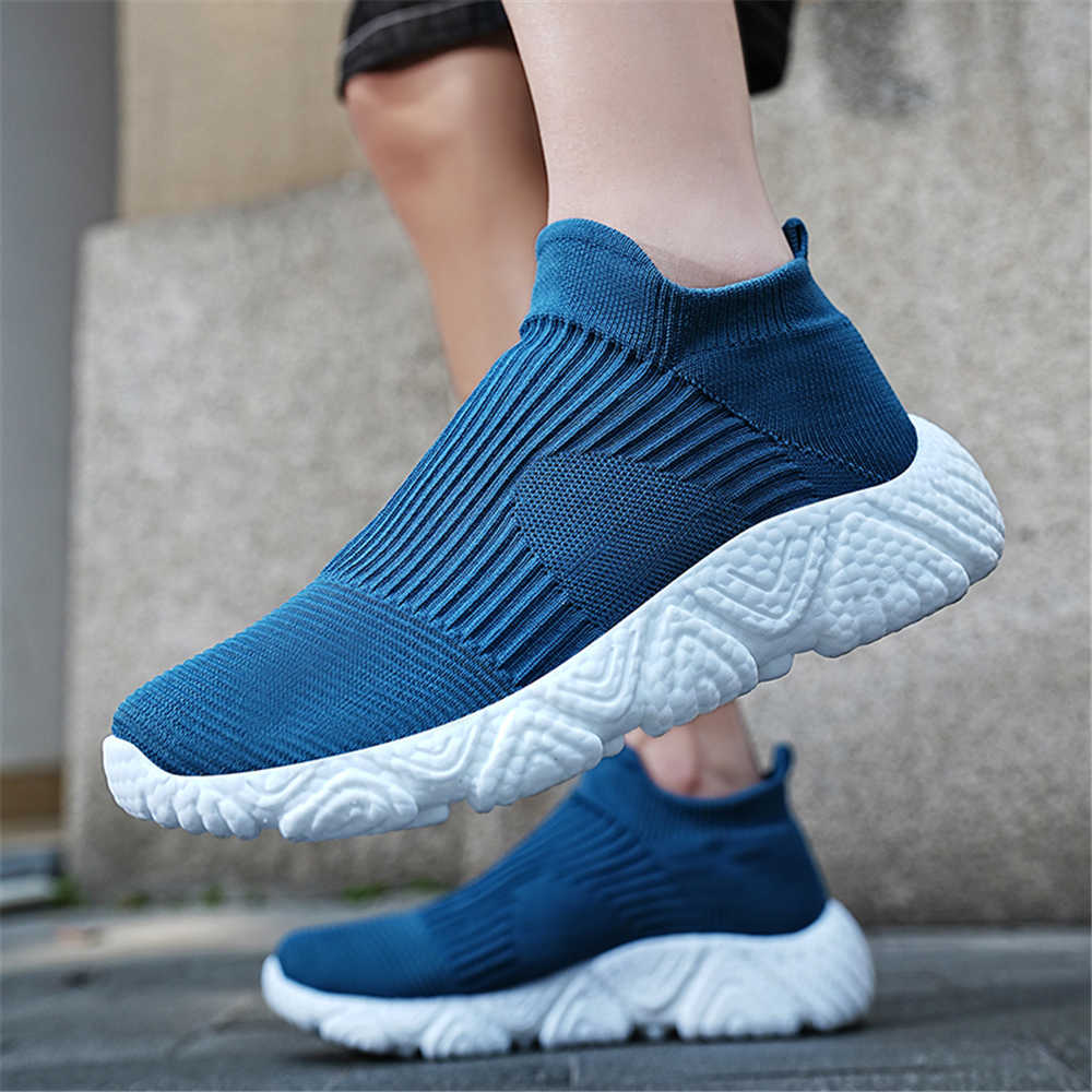 Men'S Shoes For Tennis - Größe 45 Dunkle Tennisstiefel für Herren